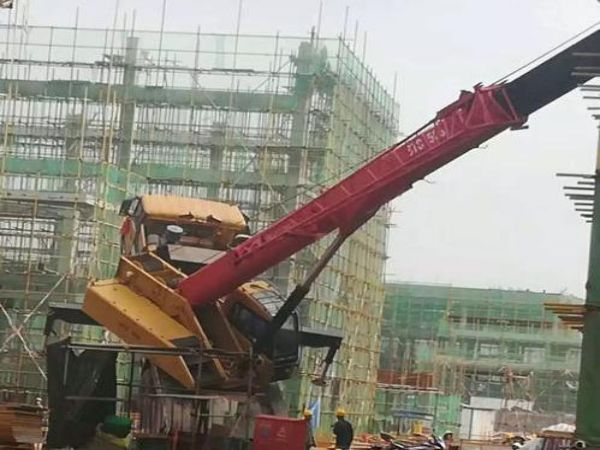 井陉县吊车出租公司电话_找吊车出租需要吊装机器，哪一家做